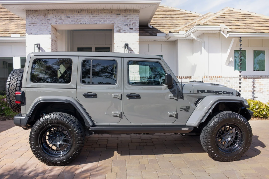2022 Jeep JL Wrangler - Image 5 of 31