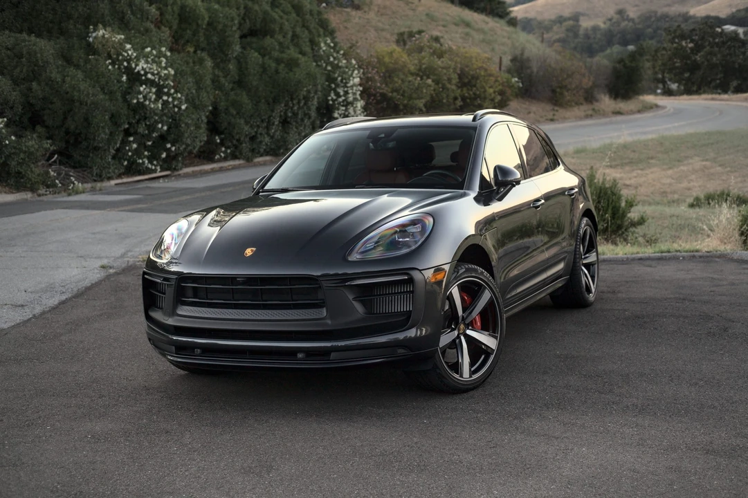 2022 Porsche Macan GTS - Image 9 of 31