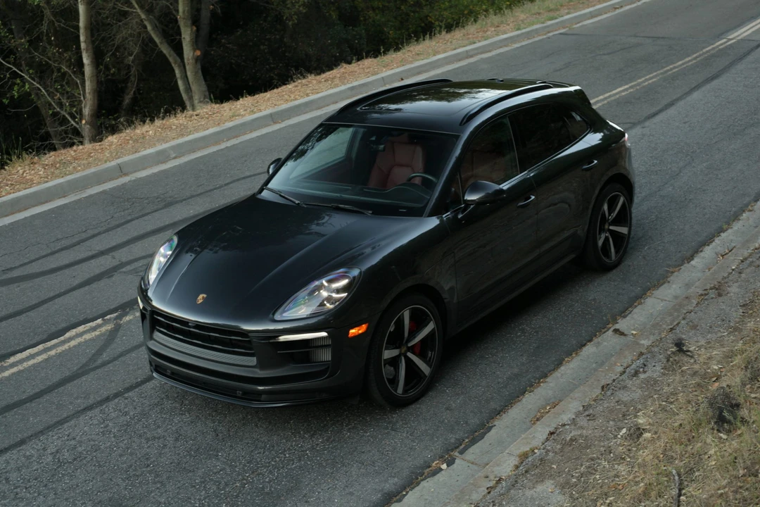 2022 Porsche Macan GTS - Image 14 of 31