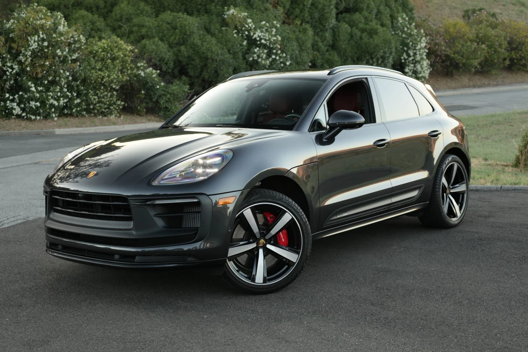 2022 Porsche Macan GTS - Image 22 of 31