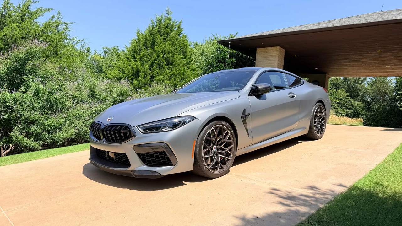 2023 BMW M8 - Image 2 of 31