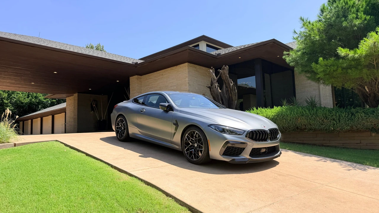 2023 BMW M8 - Image 16 of 31