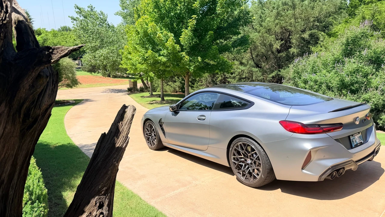 2023 BMW M8 - Image 26 of 31