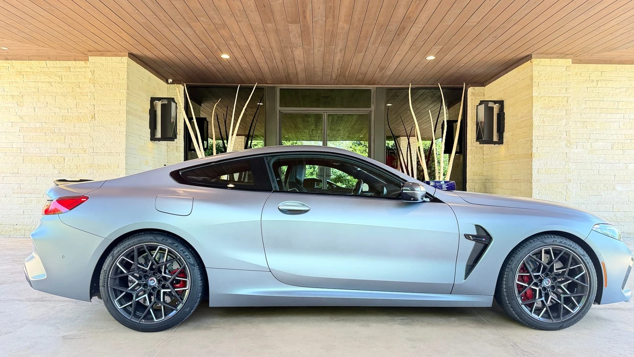 2023 BMW M8 - Image 18 of 31
