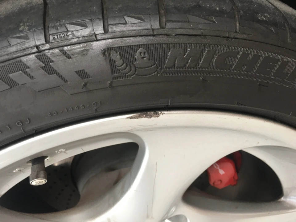 2003 Porsche 996 Carrera 4S - Image 29 of 31