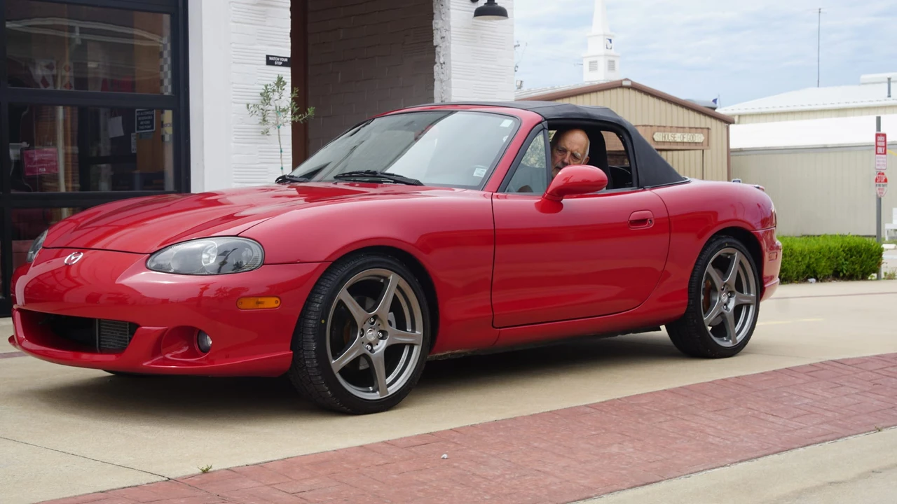 2004 Mazda NB Mazdaspeed MX-5 Miata - Image 11 of 31