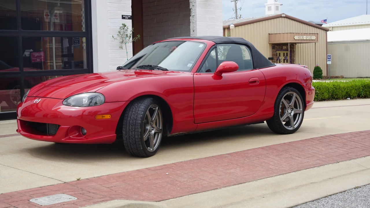 2004 Mazda NB Mazdaspeed MX-5 Miata - Image 10 of 31