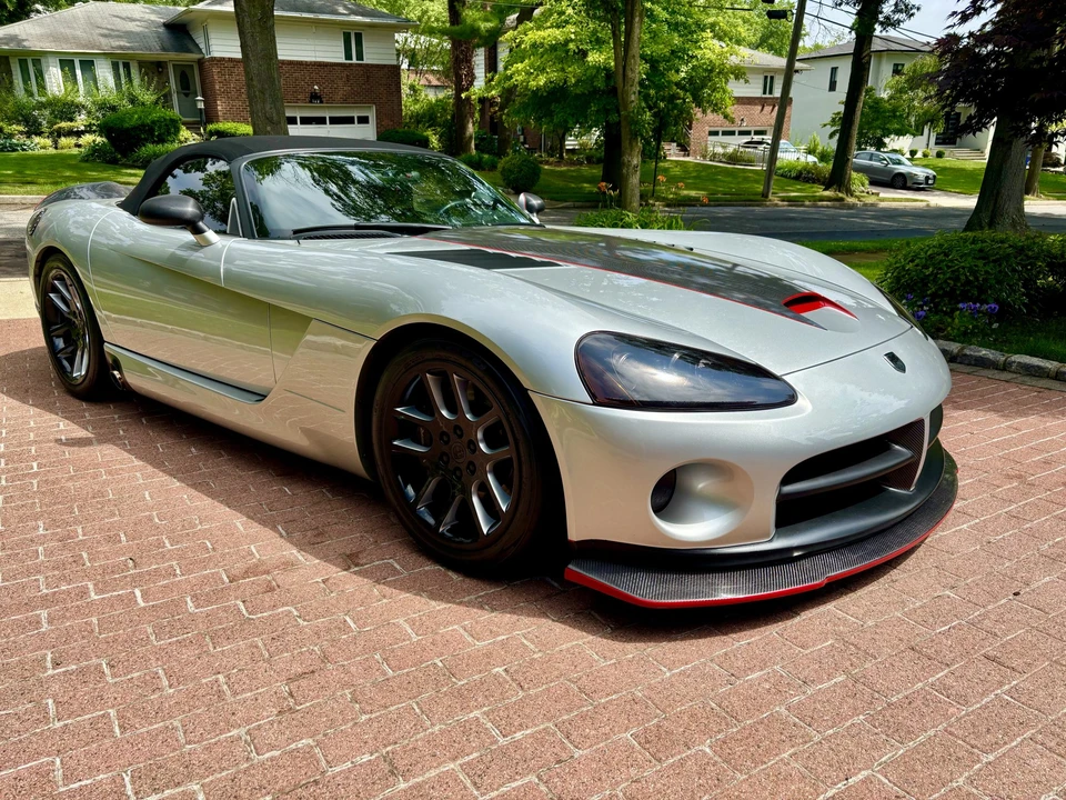 2003 Dodge Viper 3rd Gen - Image 15 of 31