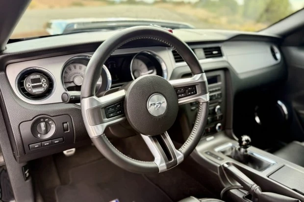2012 Ford S197 Mustang - Image 5 of 7