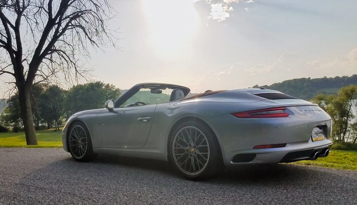 2017 Porsche 991 Carrera - Image 14 of 25