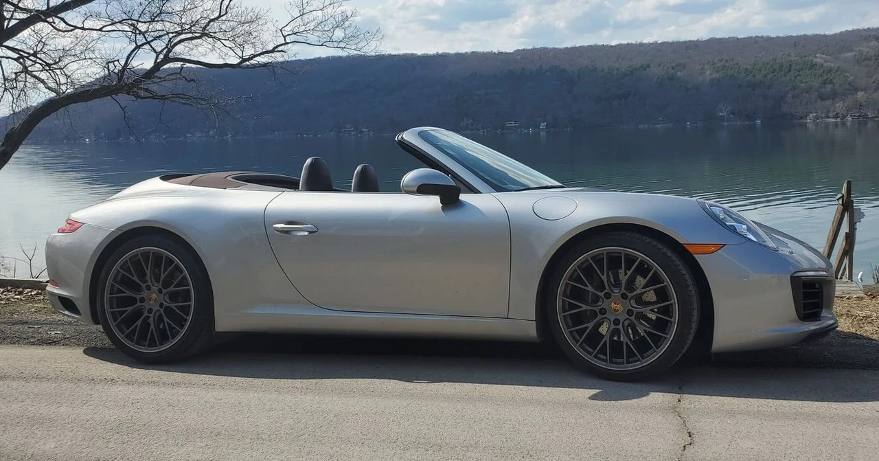 2017 Porsche 991 Carrera - Image 15 of 25