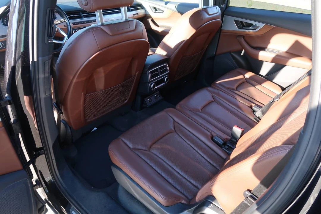 2017 Audi 4M Q7 - Image 8 of 15