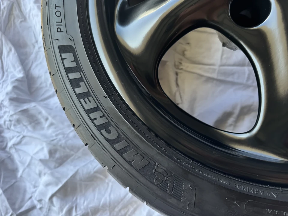 Porsche 911 - Image 16 of 27