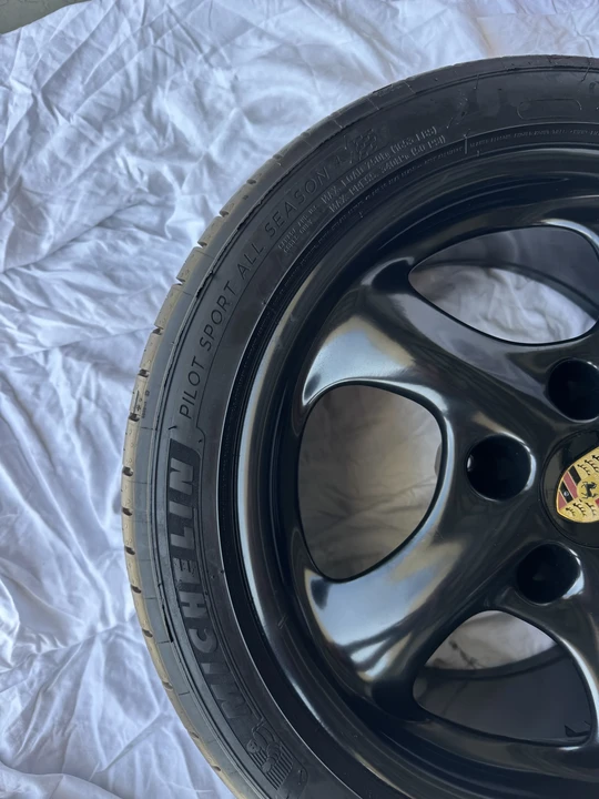 Porsche 911 - Image 7 of 27