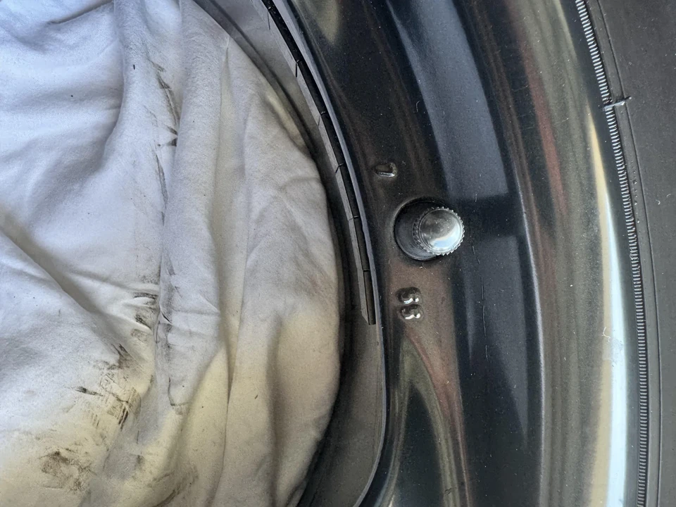 Porsche 911 - Image 21 of 27