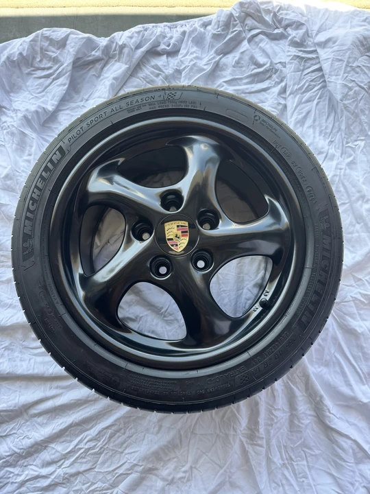 Porsche 911 - Image 4 of 27