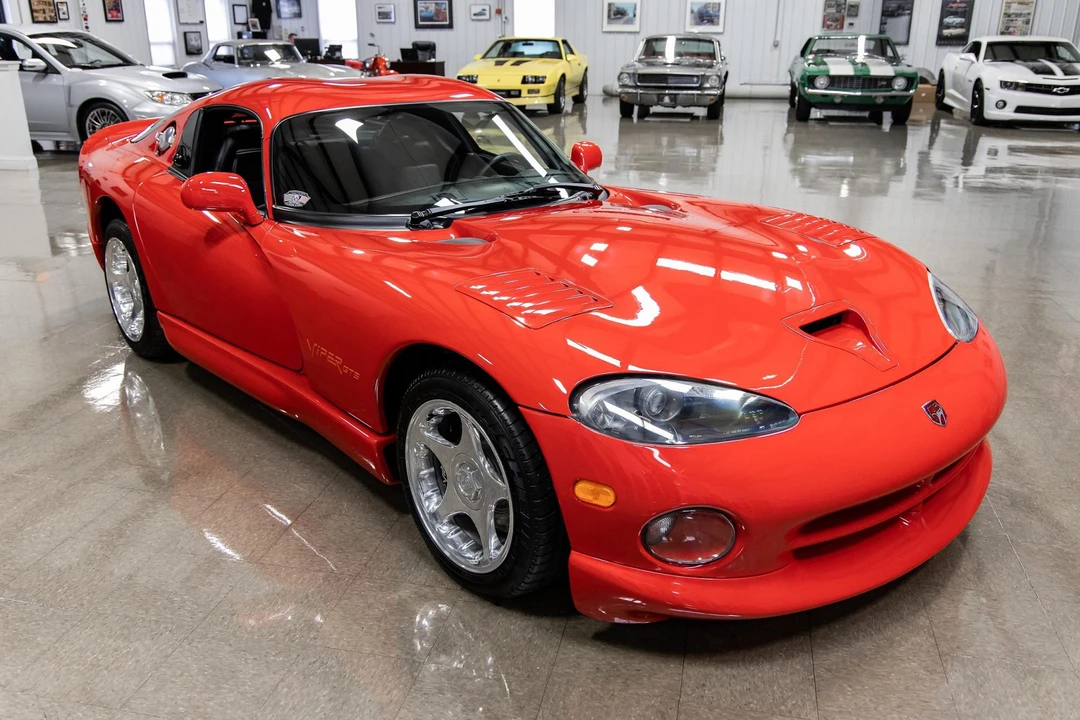 1997 Dodge Viper GTS 2nd Gen - Image 17 of 31