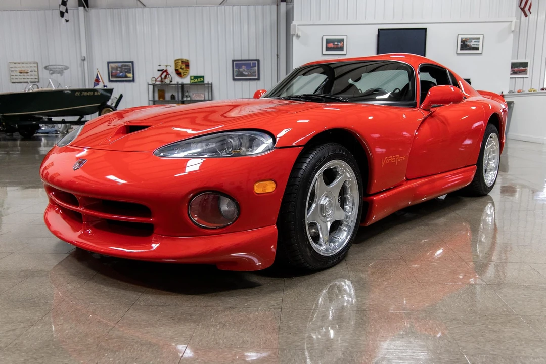 1997 Dodge Viper GTS 2nd Gen - Image 18 of 31