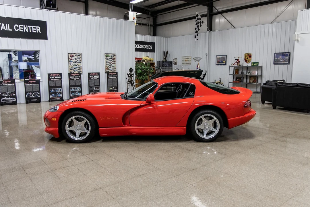 1997 Dodge Viper GTS 2nd Gen - Image 22 of 31