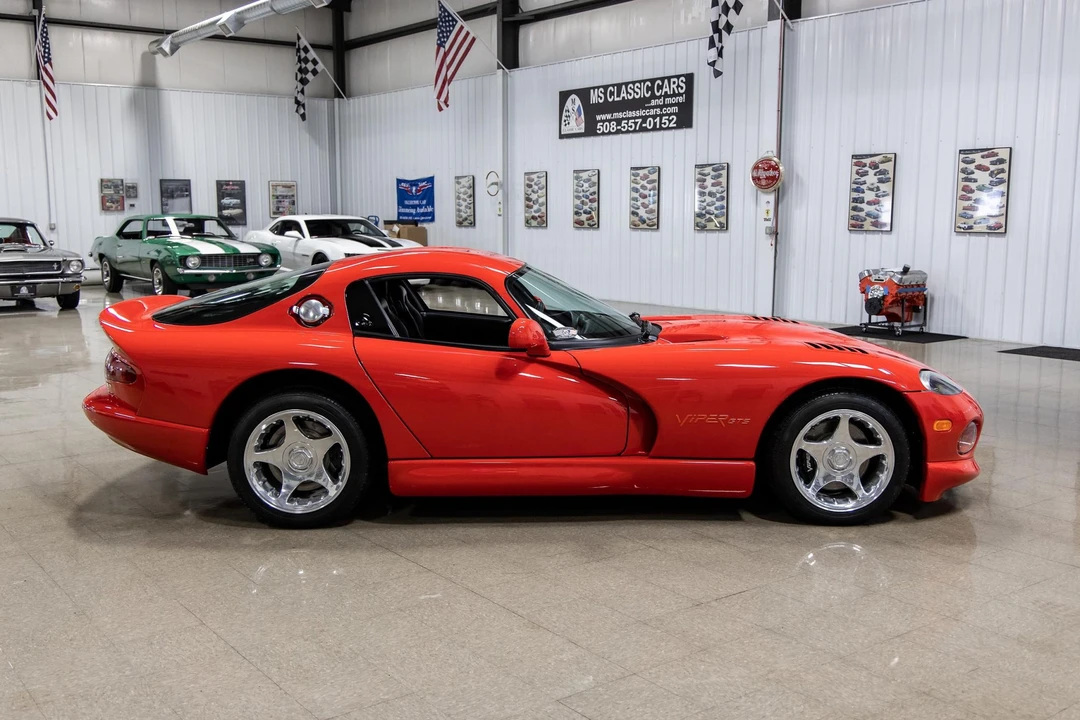 1997 Dodge Viper GTS 2nd Gen - Image 25 of 31