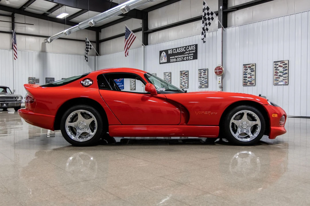 1997 Dodge Viper GTS 2nd Gen - Image 27 of 31