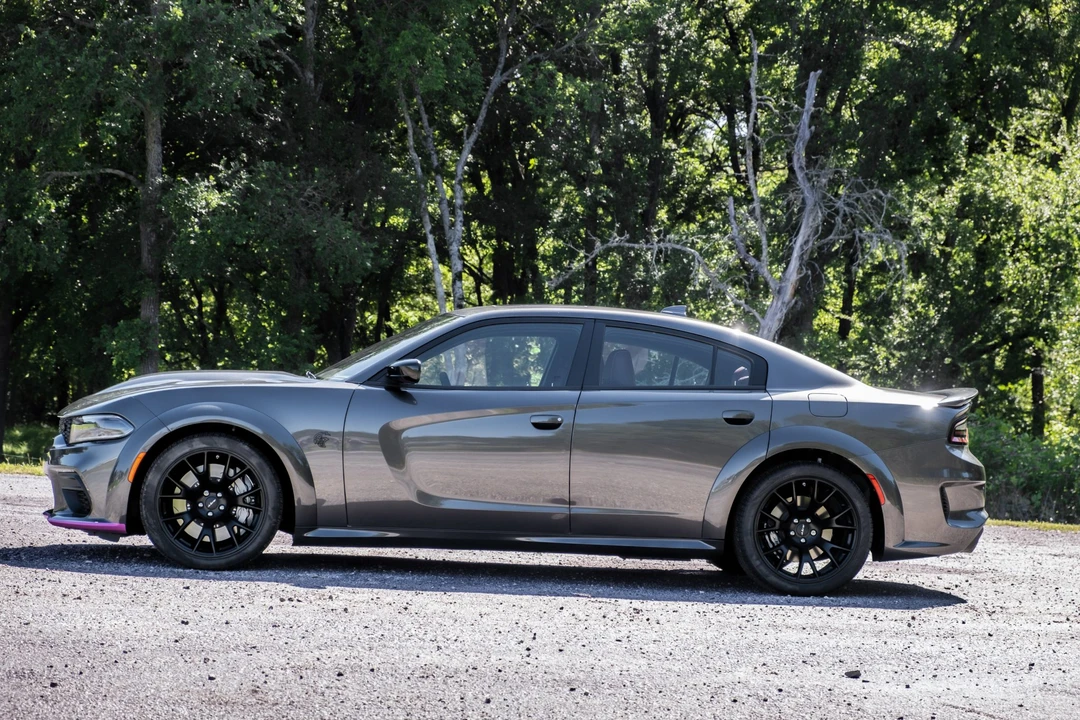2023 Dodge Charger SRT Hellcat 7th Gen - Image 9 of 31