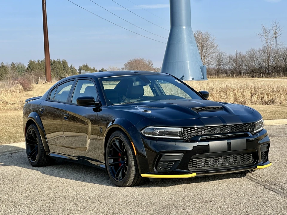 2023 Dodge Charger SRT Hellcat 7th Gen - Image 19 of 31