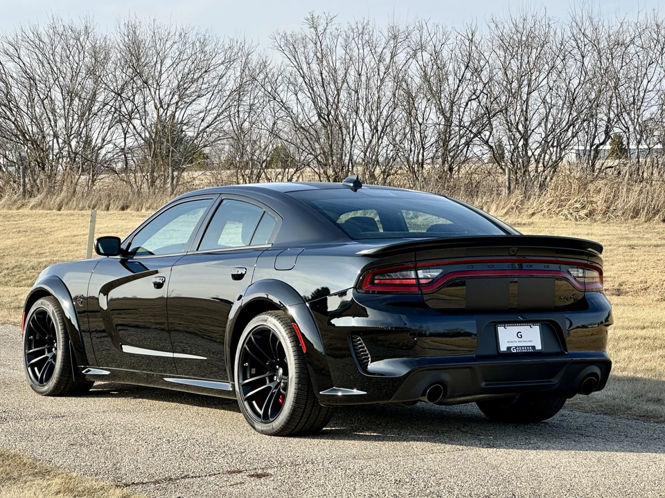 2023 Dodge Charger SRT Hellcat 7th Gen - Image 8 of 31