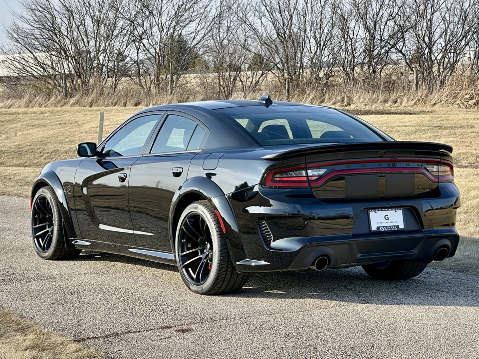 2023 Dodge Charger SRT Hellcat 7th Gen - Image 9 of 31