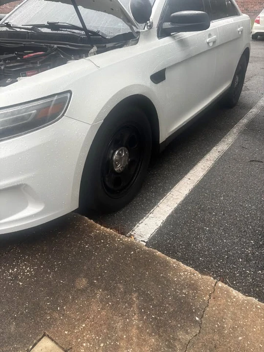 Ford Taurus 6th Gen - Image 2 of 4