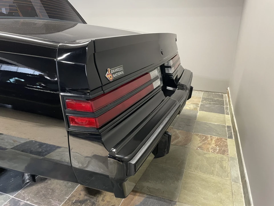 1986 Buick Grand National - Image 24 of 31