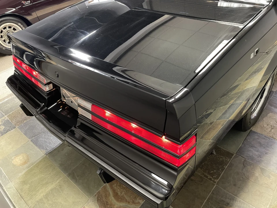 1986 Buick Grand National - Image 28 of 31