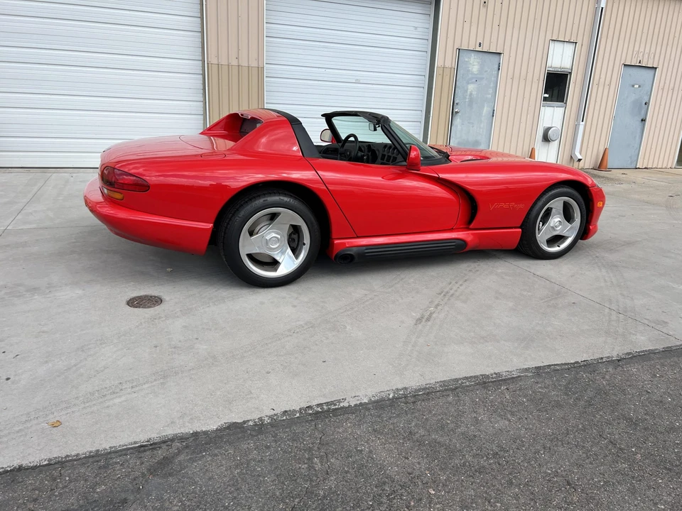 1994 Dodge Viper 1st Gen - Image 16 of 31