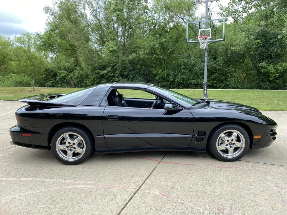 2002 Pontiac Firebird Trans Am 4th Gen - Image 27 of 31