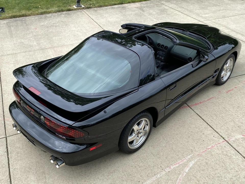 2002 Pontiac Firebird Trans Am 4th Gen - Image 19 of 31