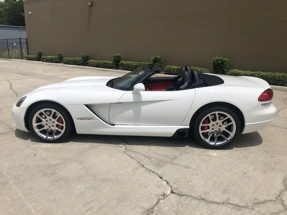 2004 Dodge Viper 2nd Gen - Image 5 of 31