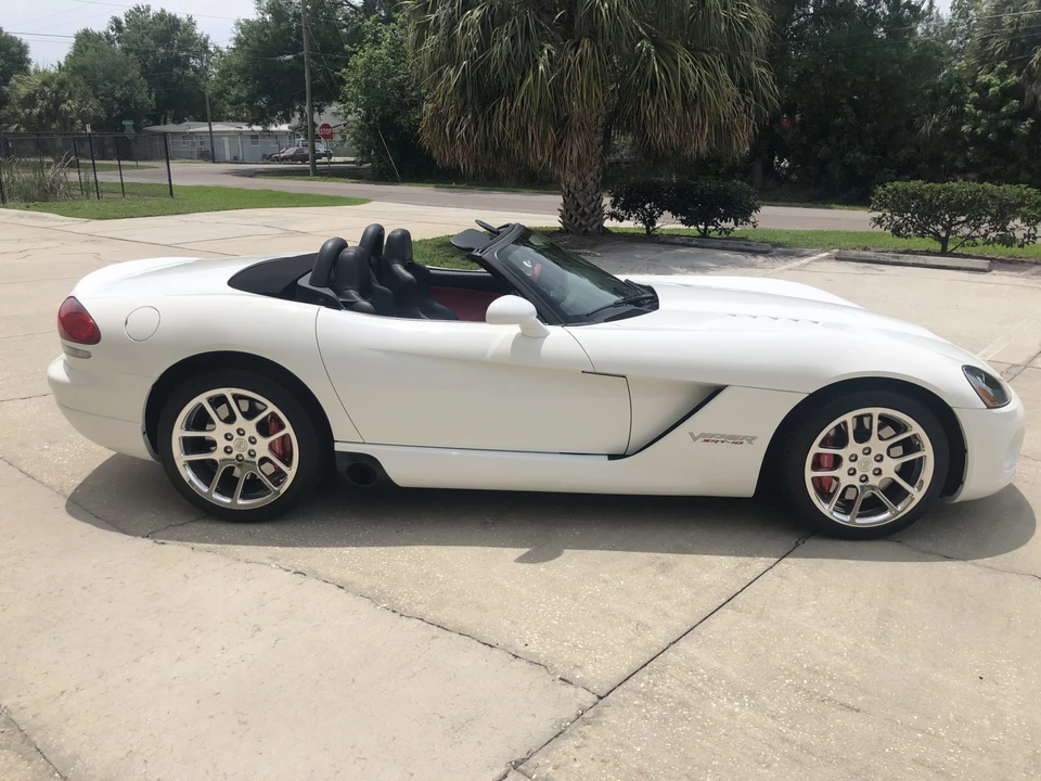 2004 Dodge Viper 2nd Gen - Image 18 of 31