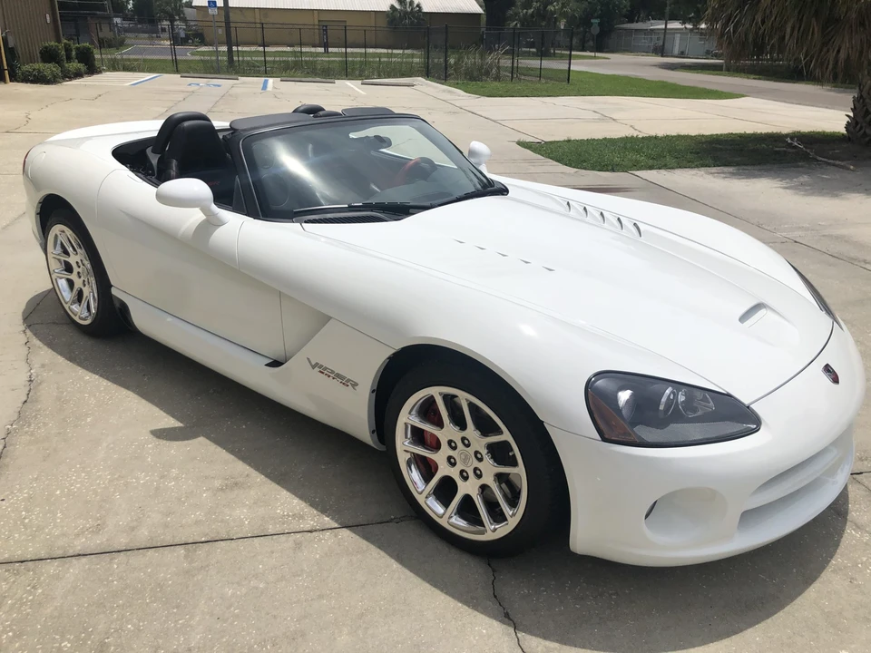 2004 Dodge Viper 2nd Gen - Image 21 of 31
