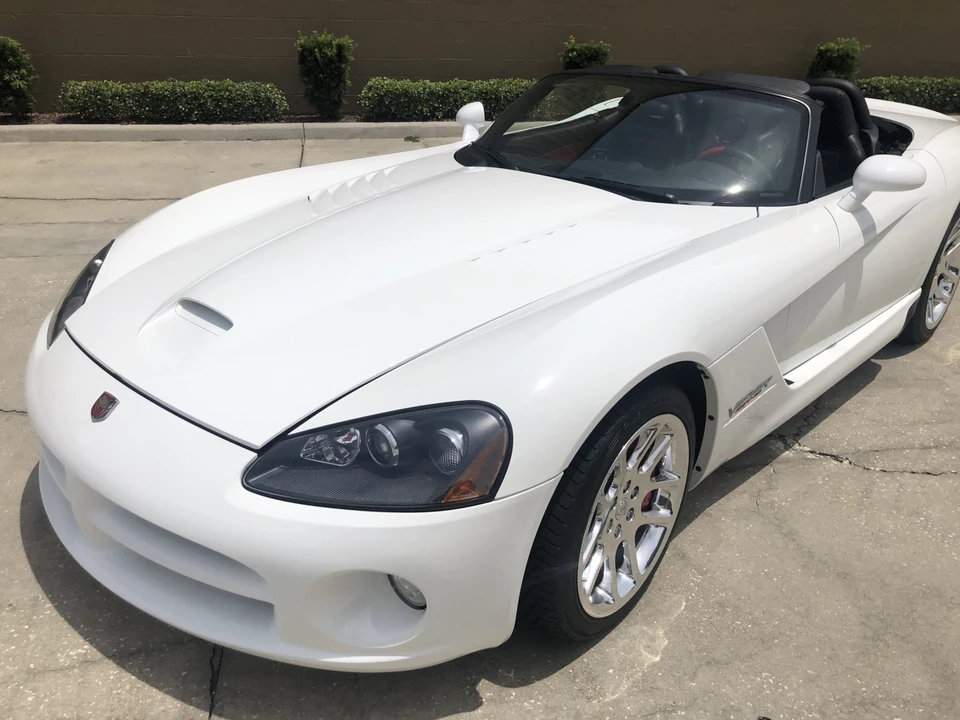 2004 Dodge Viper 2nd Gen - Image 2 of 31