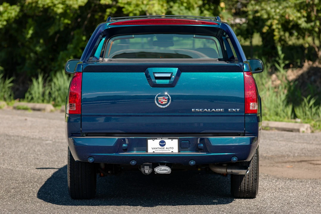 2005 Cadillac Escalade & EXT 2nd Gen - Image 12 of 31