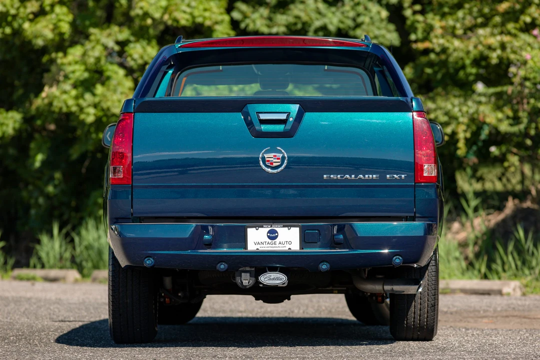 2005 Cadillac Escalade & EXT 2nd Gen - Image 13 of 31