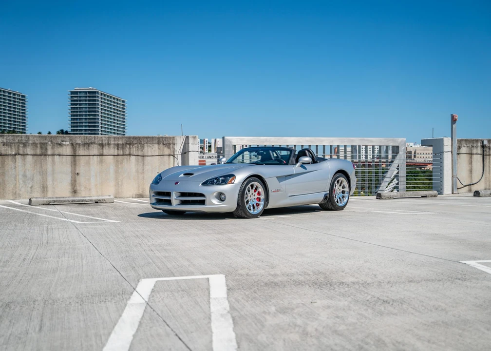 2005 Dodge Viper 3rd Gen - Image 9 of 31