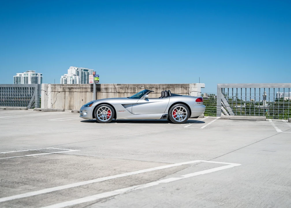 2005 Dodge Viper 3rd Gen - Image 15 of 31