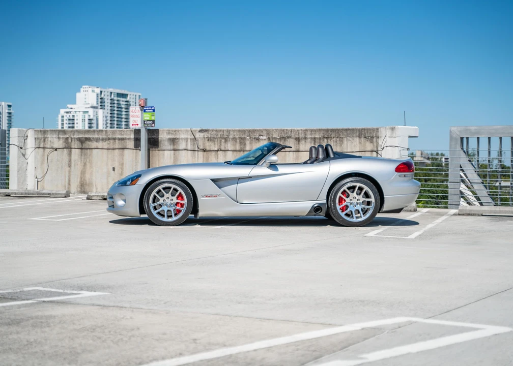 2005 Dodge Viper 3rd Gen - Image 17 of 31
