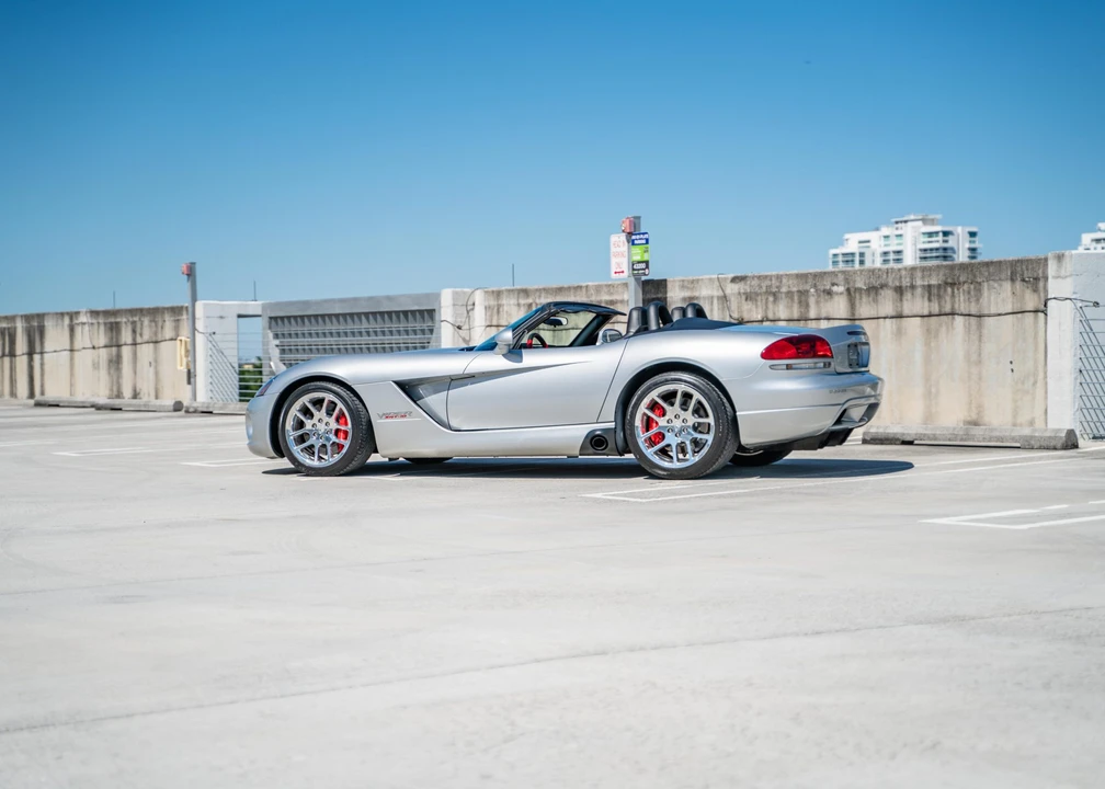 2005 Dodge Viper 3rd Gen - Image 20 of 31