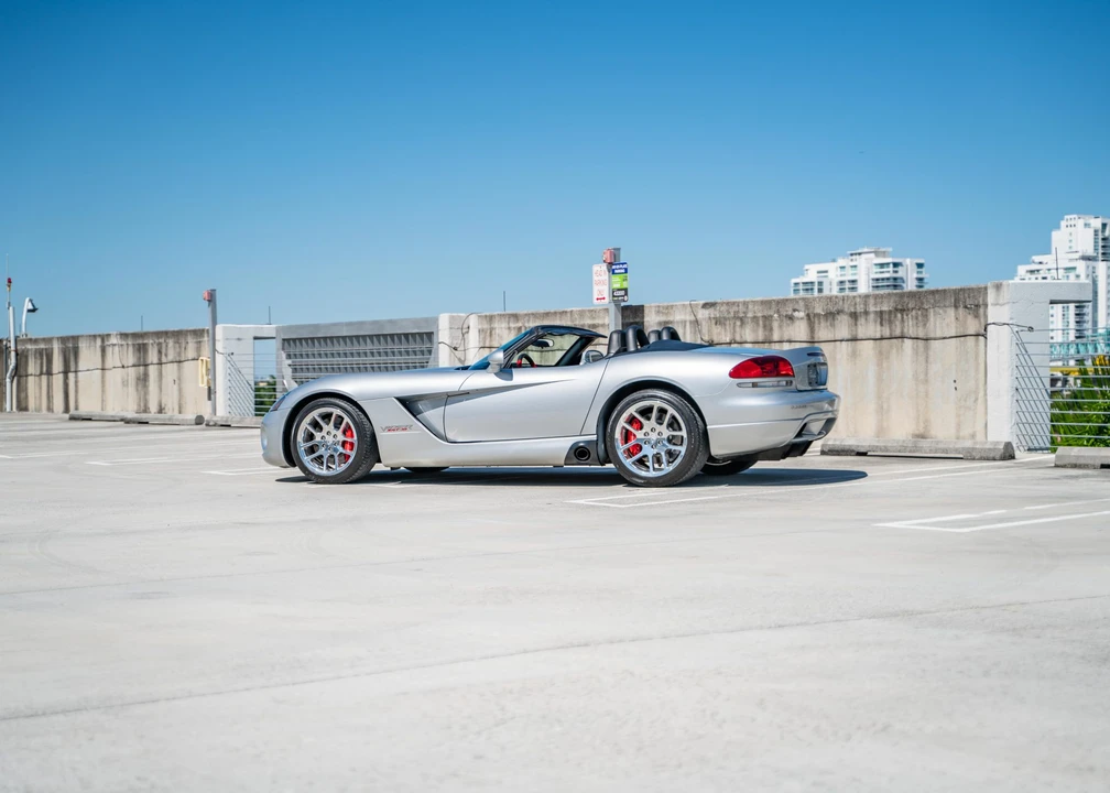 2005 Dodge Viper 3rd Gen - Image 22 of 31