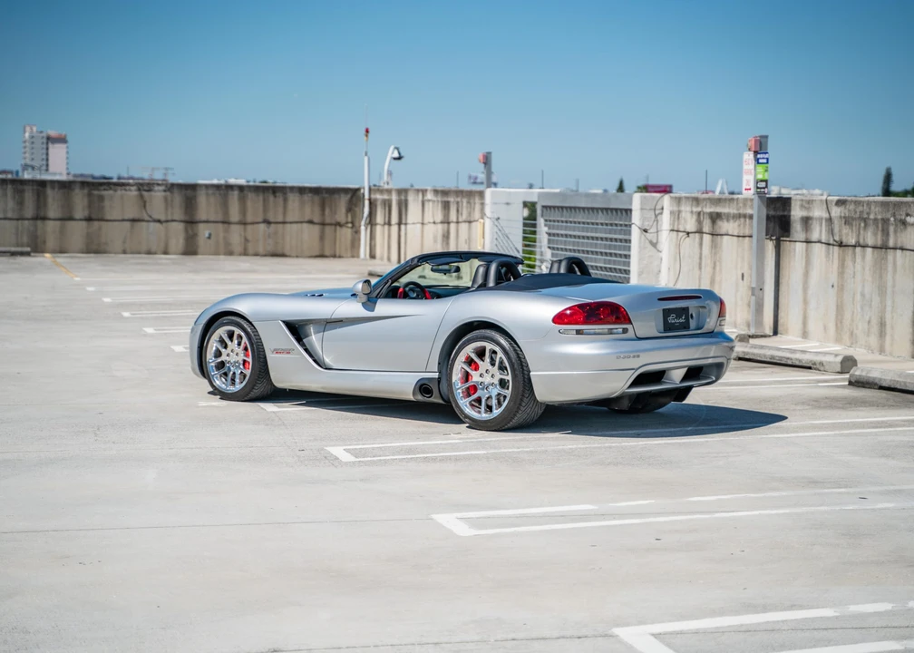 2005 Dodge Viper 3rd Gen - Image 25 of 31