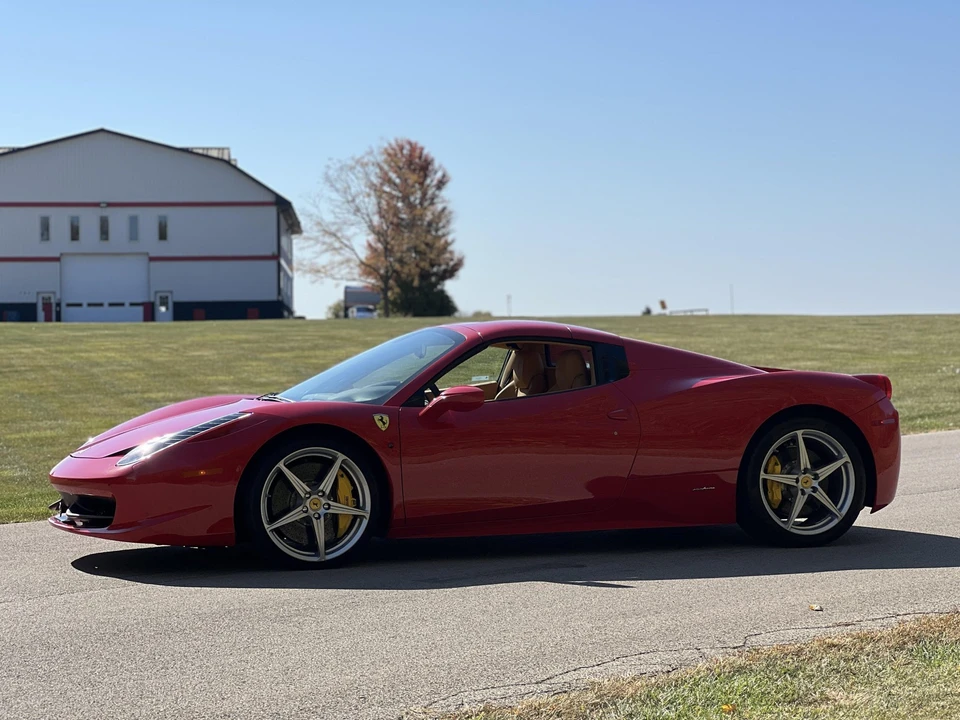 2012 Ferrari 458 Spider - Image 31 of 31