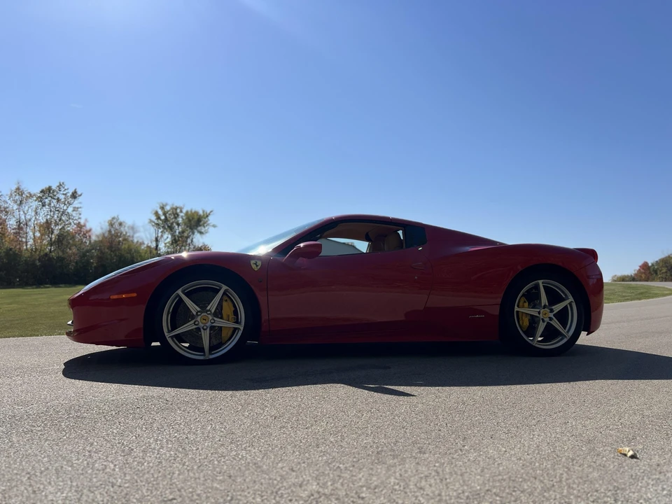 2012 Ferrari 458 Spider - Image 30 of 31