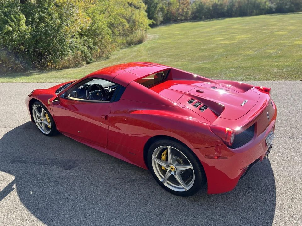 2012 Ferrari 458 Spider - Image 27 of 31